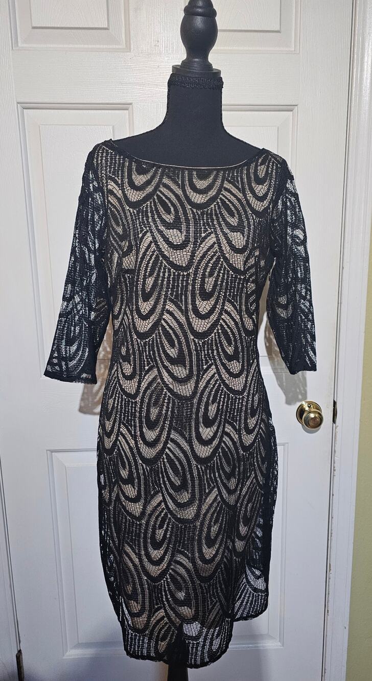 ILE New York Women’s Size 8 Black Lace Nude Lined Sheath Cocktail Dress.